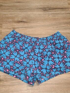 Patagonia women M Floral Barely Baggies Shorts Unlined Nylon 2in